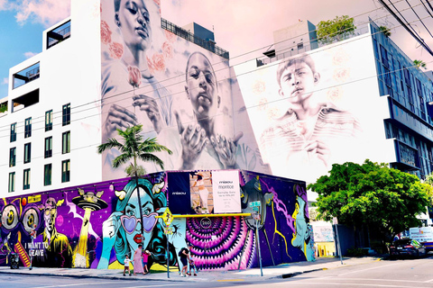 Miami: South Beach, Design District & Wynwood in French (max. 10 people) Miami: South Beach, Design District & Wynwood in French (10 people max)