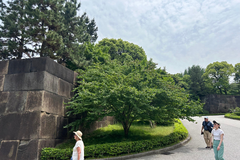 Tokyo: Yanaka District Walking Tour 13 dishes at 4 Eateries