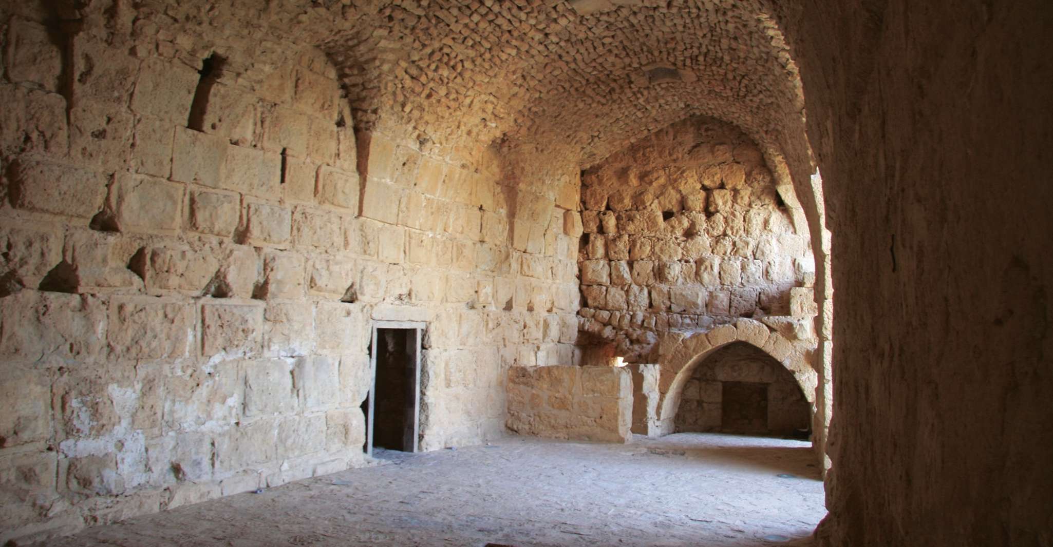 2 Day Trip to Salt, Jerash, Ajloun Nature Reserve & Castle yakınlarında yapılacak şeyler - Hizvo