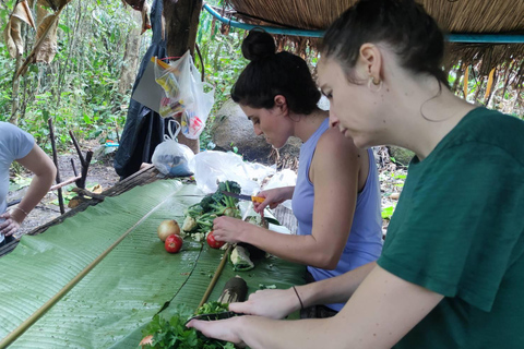 Chiang Rai: Jungle Adventure-Group Trekking & Bamboo Cooking