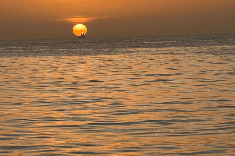 Soufriere: Private Sonnenuntergangs-Kreuzfahrt mit Getränken