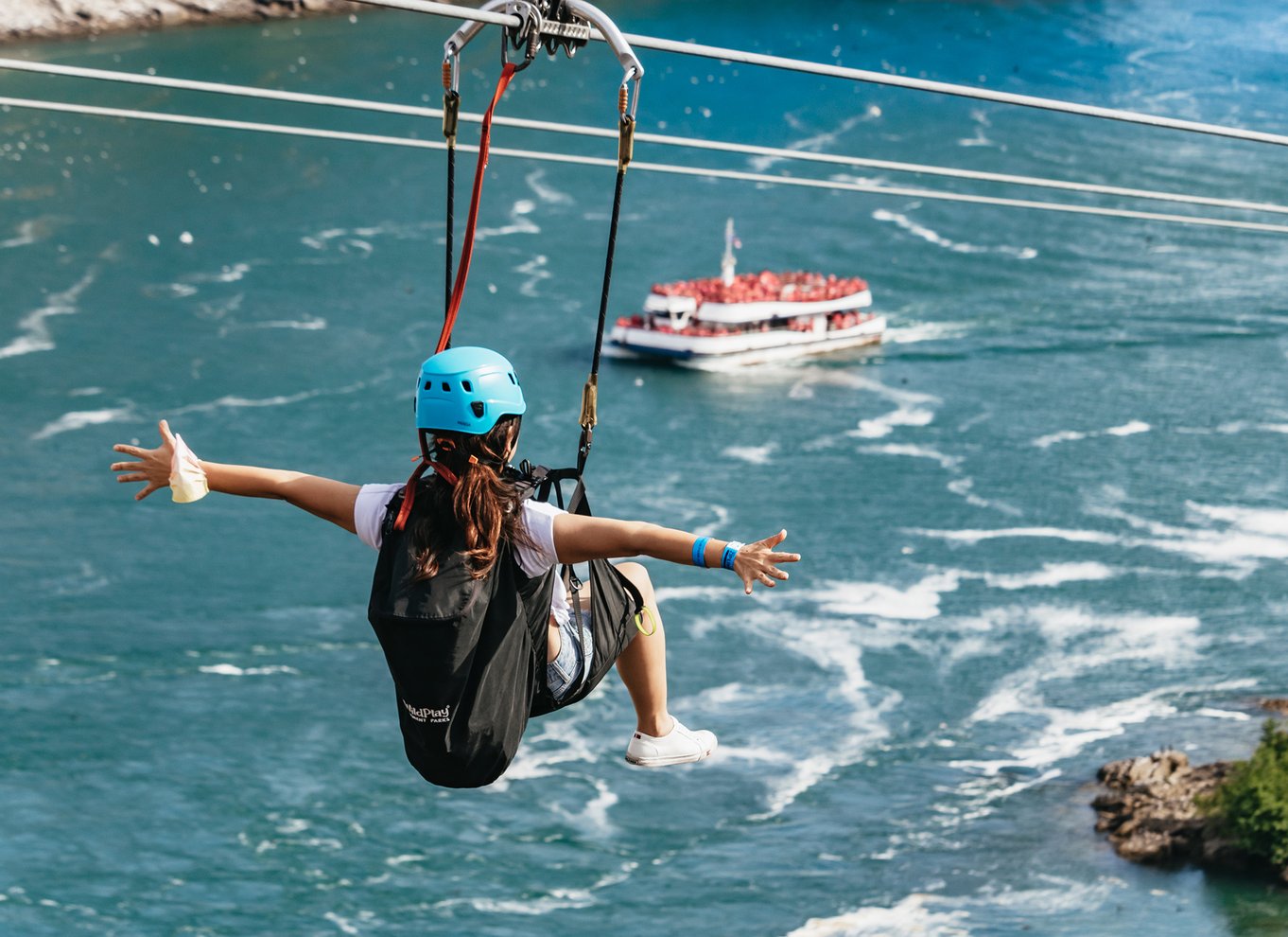 Niagara Falls, Canada: Zipline til vandfaldene