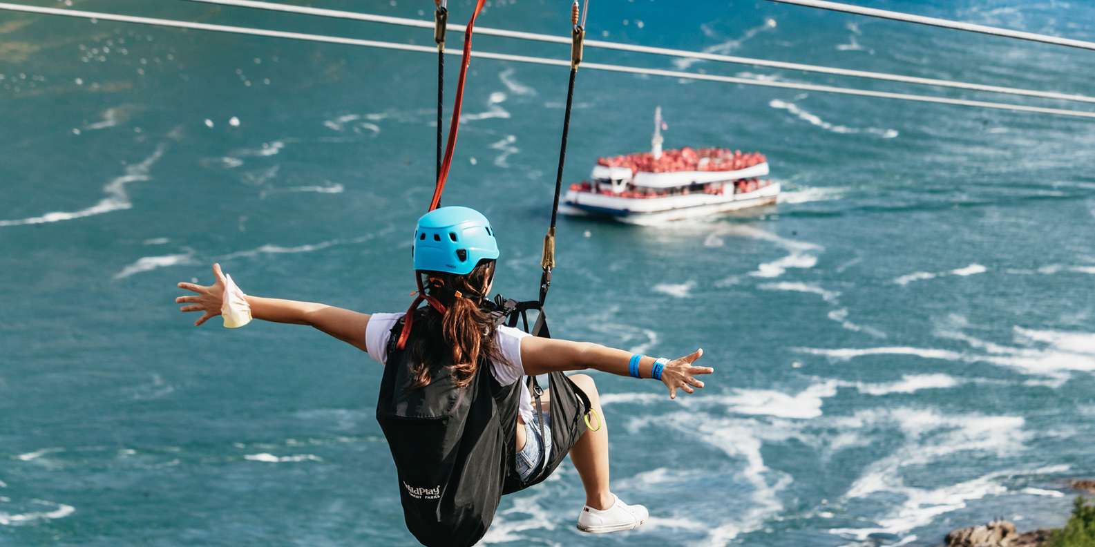 Niagara Falls, Canada: Zipline to The Falls