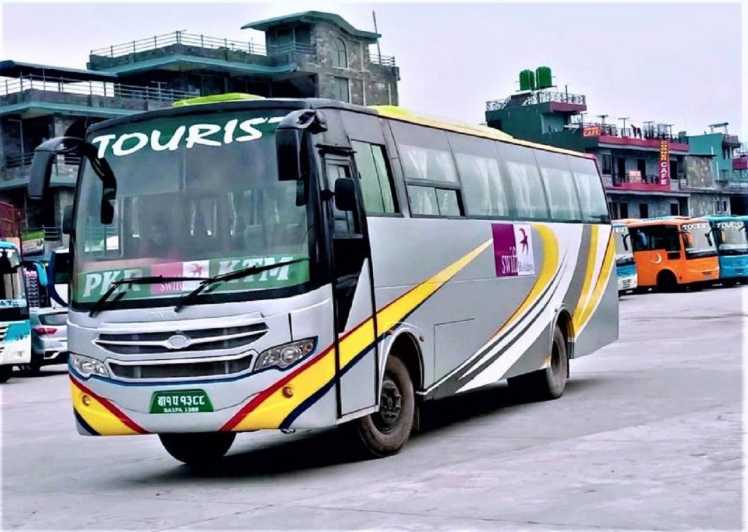 Biglietto dell'autobus turistico da Pokhara a Chitwan