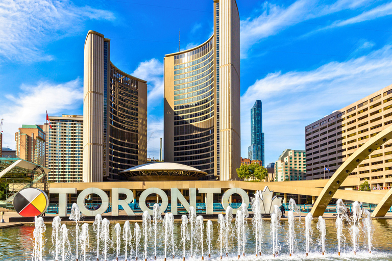 Toronto: Private City Tour with CN Tower & Cruise