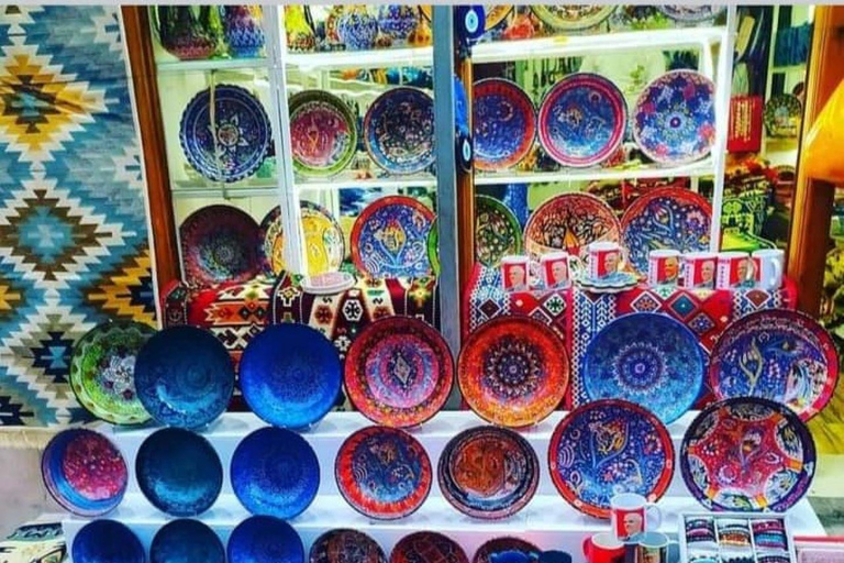 From Tirana to Gjirokaster: day trip in the enchanting cityExplore Gjirokaster: day trip with Tasting and amazing views