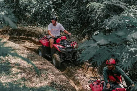 Ubud: Avventura in ATV nella giungla, tunnel della cascata di Bali e pranzoDoppia; ATV Quad Biking - con trasferimenti