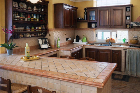Pompeii: Pizza Class in a Local Family Home with Transfer