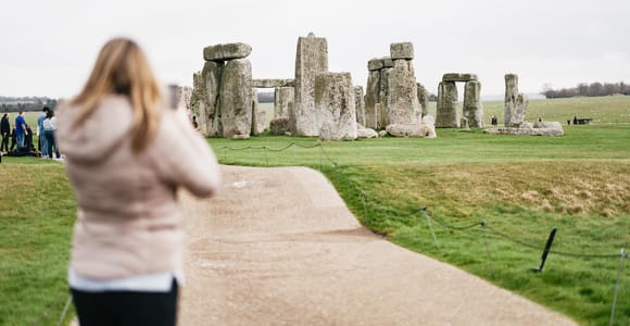 Von Bristol aus: Stonehenge und Cotswold-Dörfer Tagestour