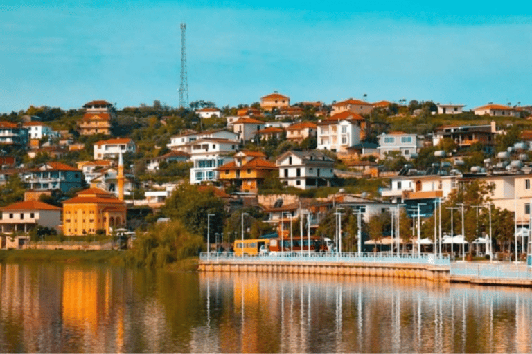 Berat UNESCO Stadt &amp; Belsh See /w LUNCH von Tirana/DurresBerat UNESCO-Stadt &amp; Belsh-See - Tagestour ab Tirana/Durres