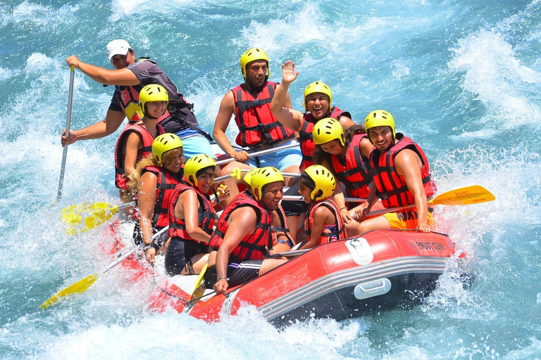 Combo lateral: Rafting, tirolesa e safári de quadriciclo/buggyDo lado: Rafting, tirolesa e passeio de quadriciclo