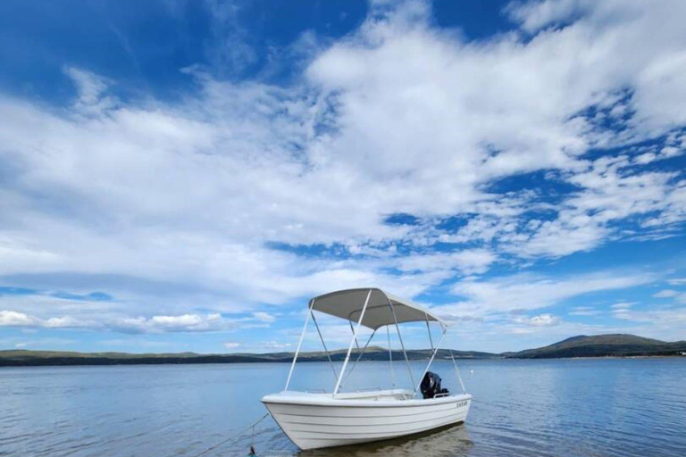 Sofia: Motorboat Ride with Beach Break and Sun Loungers