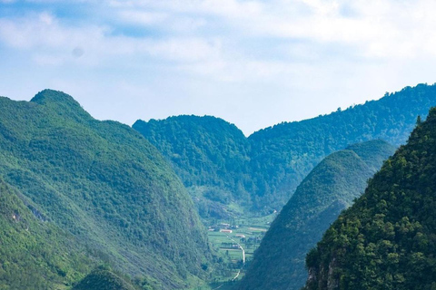 Ha Giang Loop 3 Days 2 Nights Full Packages| Max 9 People From Hanoi: Ha Giang Loop 3D2N - VIP Cabin Bus|Easy Rider