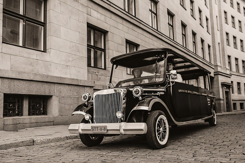 Riga: Electric Car Tour with Wine and Cheese Tasting