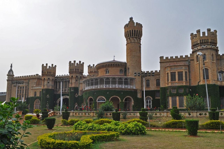 Bangalore Day Tour: Lalbagh, Tipu Palace & Bull Temple