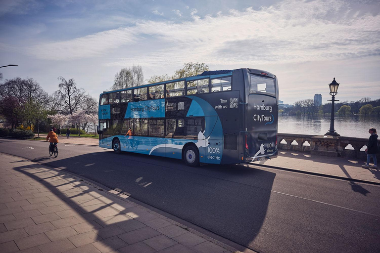 Hamburg: Hop-On Hop-Off Bus Tour Family Ticket