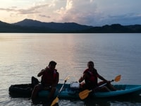 Paquera, Tour de kayak de bioluminescence de 2 heures - Housity