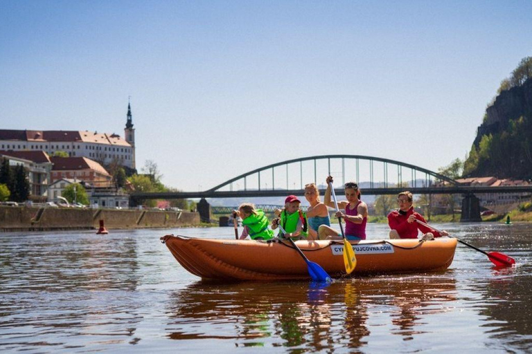 Bad Schandau: tour in bici e gommone a DěčínZattera con 4 posti