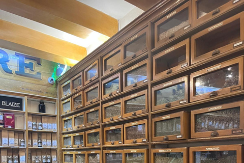 Marseille: Hidden Flavors Walking Food Tour