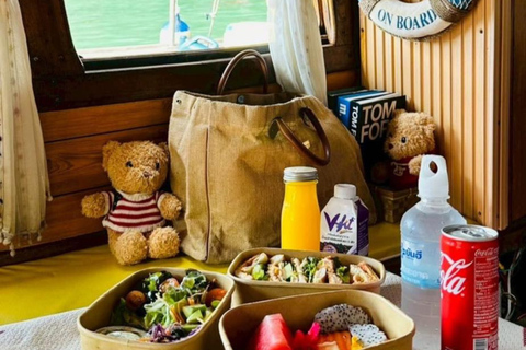 Phuket : sortie en bateau à longue queue privé dans la baie de Phang NgaPhuket : sortie privée en bateau à longue queue dans la baie de Phang Nga