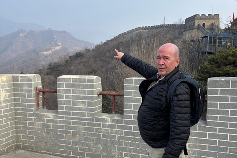 Beijing: Mutianyu Great Wall & Changling Tomb Private Tour transfer to Mutianyu Greatwall with tickets