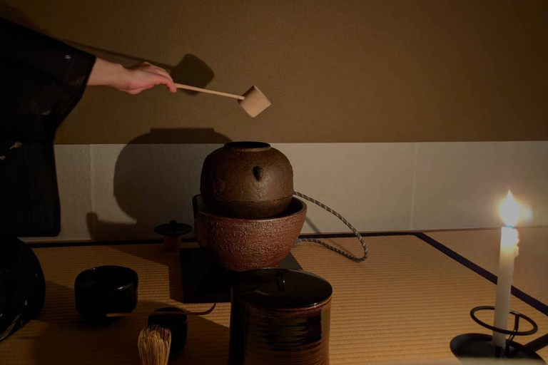 نارا: جولة في طقوس حفل الشاي – 3 دقائق من محطة نارانارا: جولة حفل الشاي – 3 دقائق من محطة نارا