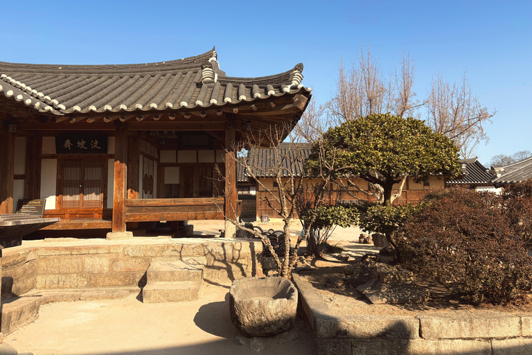 Gyeongju: Ancient Capital Secrets & Hidden Gems Private Tour Small Group Join-in Tour (Max 8 Guests)