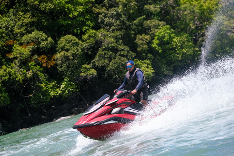 Visite privative de 4 heures en jet ski suralimenté à Langkawi + DroneVisite privative de Langkawi en jetski surpuissant de 4 heures + drone