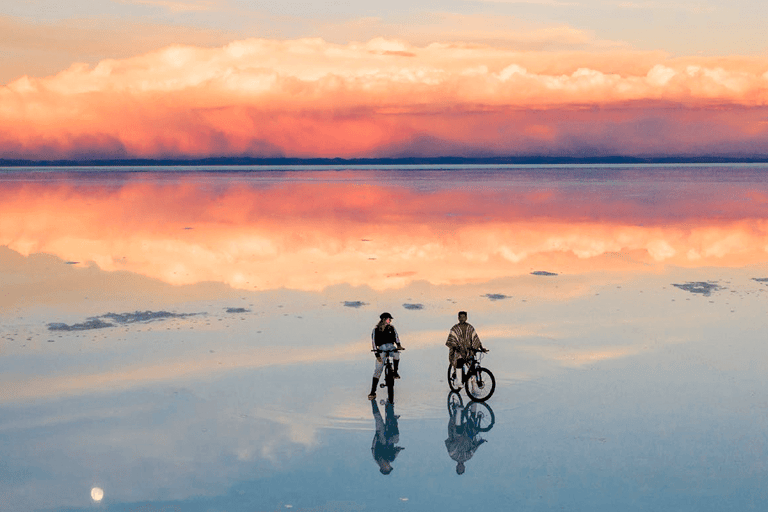 Salar de Uyuni: 1-day tour with sunset
