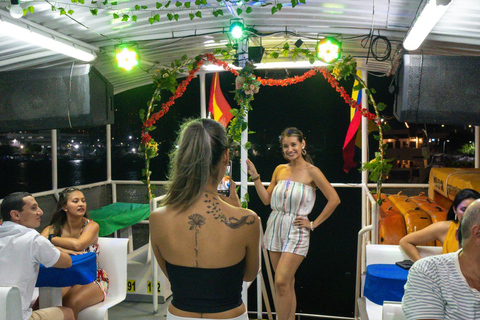 White Night Boat Party: jantar buffet, dança e open bar