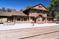 Sedona, Grand Canyon Rail Tour panoramico di un giorno - Hizvo
