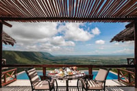 Ngorongoro Crater Day Tour - Hizvo