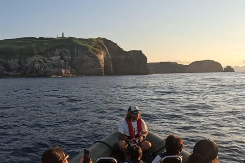 São Miguel: Sunset Boat Tour – Golden Light, Cliffs & Caves