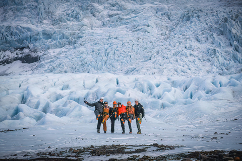 Jökulsárlón: Ice Cave and Glacier Hike Tour by Super Jeep