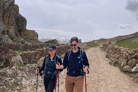 3 day trekking between mountain villages Khinaliq - Qriz Baku: 3 day trekking aroud mountain villages Guba - Khinalig