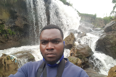 Musanze: Guided Mukungwa River Nature Walk with Local Guide