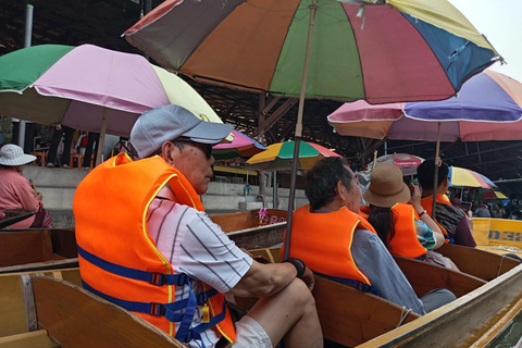 Bangkok: Maeklong Railway and Damnoen Saduak Market Tour Bangkok: Maeklong Railway, Floating Market & Wat Bangkrung