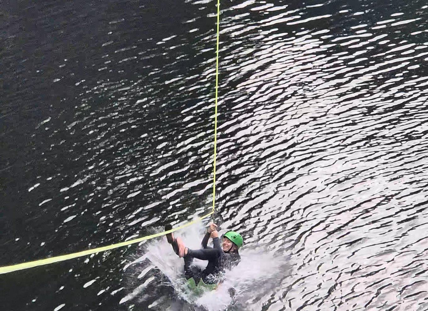 Mauritius: Rutsjebanetur ved Tamarind Falls/canyoning