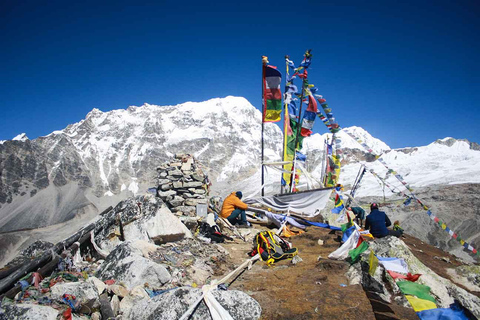 Da Kathmandu: Trekking della Valle del Langtang con escursione a Tserko Ri