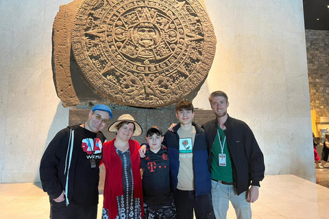 Museum of Anthropology: Private Cultural Treasures tour French Guided tour (Private)