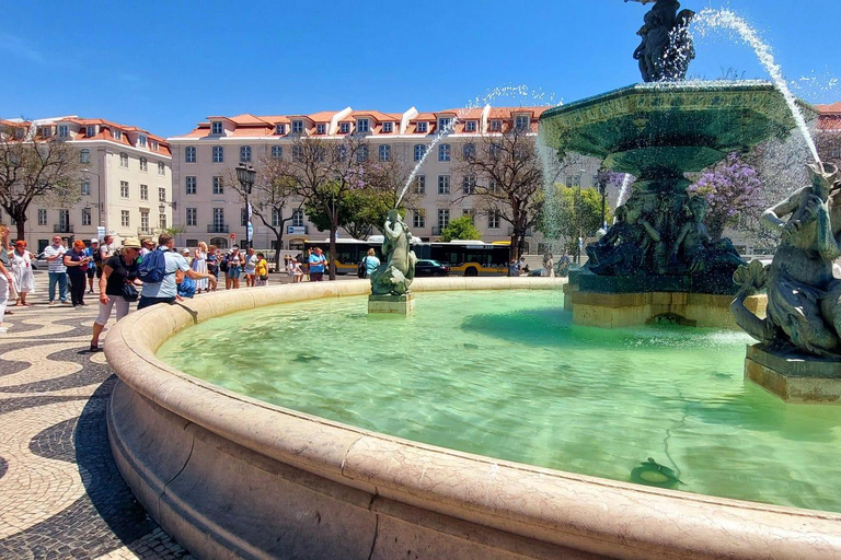 Lisboa: O melhor passeio histórico a pé com guia localTour português