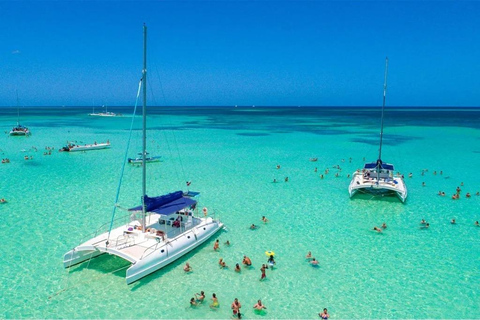 Punta Cana: Catamaran & Snorkeling Experience with Hotel Pickup