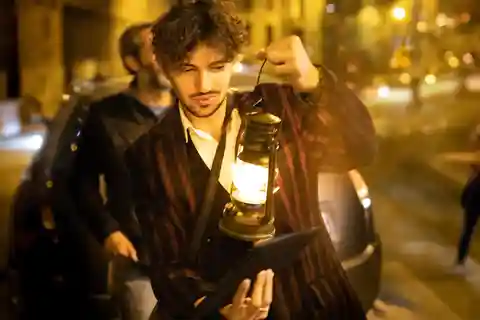 Visita o Bordeaux Oculto de Chris Seyner, Hipnotizador