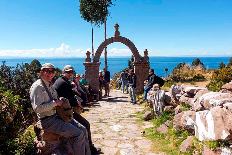 &quot;Von Cusco aus: Uros &amp; Taquile Tour mit traditionellem Mittagessen&quot;Von Cusco aus: Unvergessliche Uros Insel und Taquile Tour mit