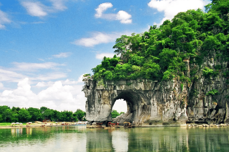 Guilin Elephant Trunk Hill: Discover the City Emblem