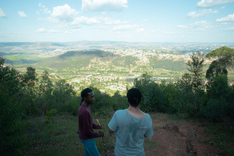 Kigali: Paseo de los Cuentacuentos de la Aldea de Gatsata al Monte Jali