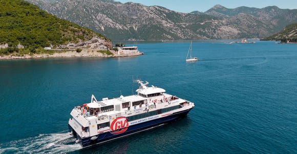 Dubrovnik nach/von Kotor: Tagestour oder einfache Fahrt mit der Schnellfähre