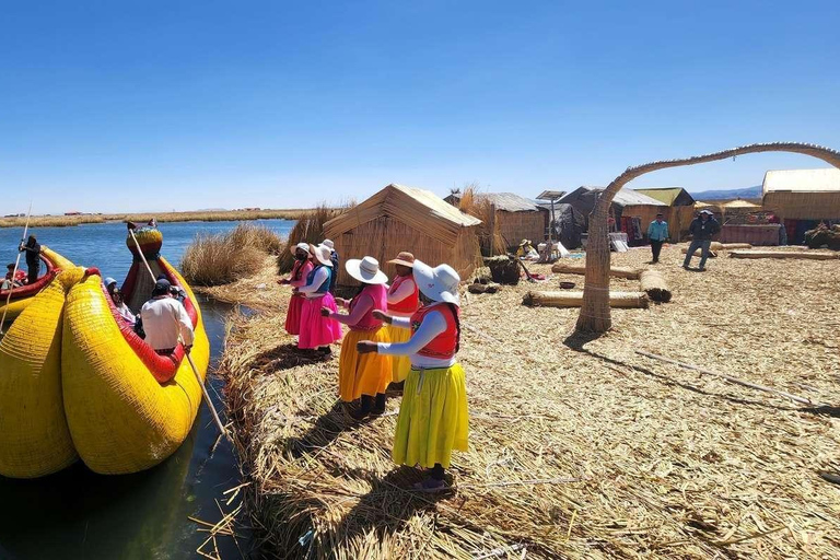 Puno: Halbtagesausflug zu den schwimmenden Uros-Inseln