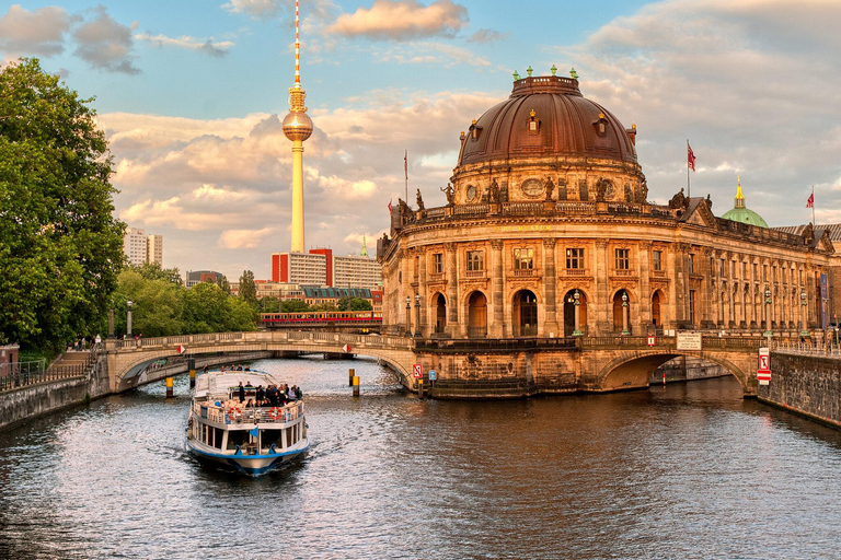 Berlin: BER Airport Private Transfer to/from Berlin City Arrival: BER Airport to Hotel in Berlin City Center