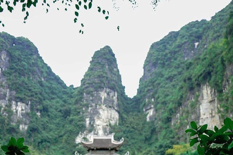 Hanoi: 3-Day Ninh Binh, Ha Long & Lan Ha Bay 5-Star Cruise